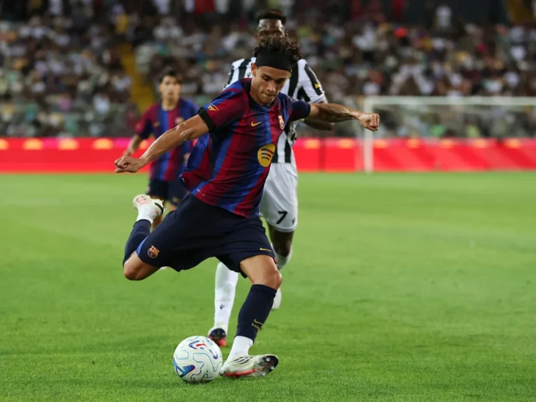 Borussia Dortmund Pursues €20 Million-Rated Barcelona Defender Borussia Dortmund Pursues €20 Million-Rated Barcelona Defender