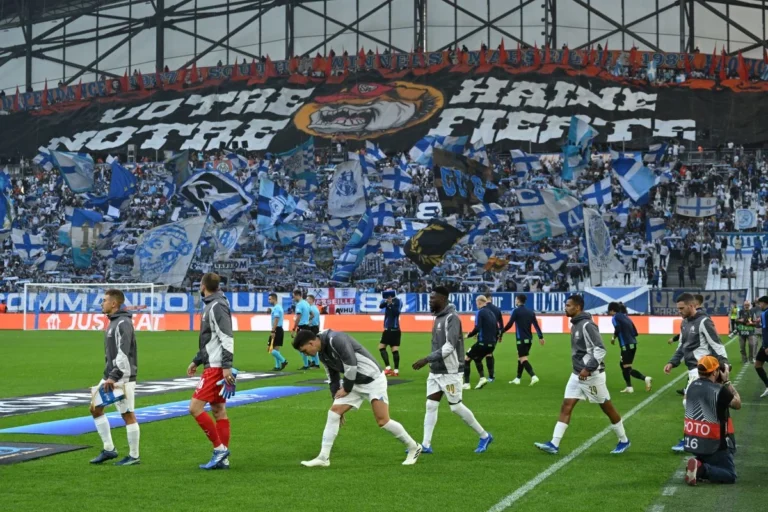 Chris Waddle: "Marseille Fans are the Most Passionate in Football"