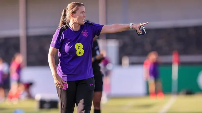 England U20s Boss Reacts to UEFA Threat: “Dad Rang and I Was Like: What’s Happening?” England U20s Boss Reacts to UEFA Threat: "Dad Rang and I Was Like: What's Happening?"