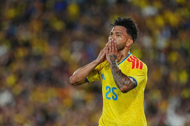Barcelona Targets 28-Year-Old Colombian Striker for Backup Role, Flick Gives Thumbs Up Barcelona Targets 28-Year-Old Colombian Striker for Backup Role, Flick Gives Thumbs Up