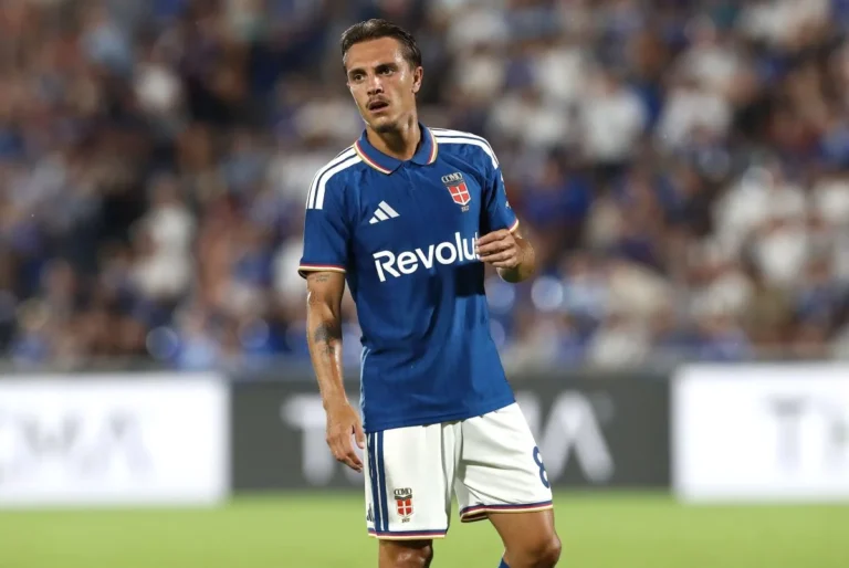 AS Monaco Inquires About Como's Maxence Caqueret