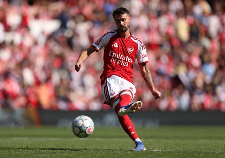 Hamburg and Arsenal Set for New Talks on Fabio Vieira Deal