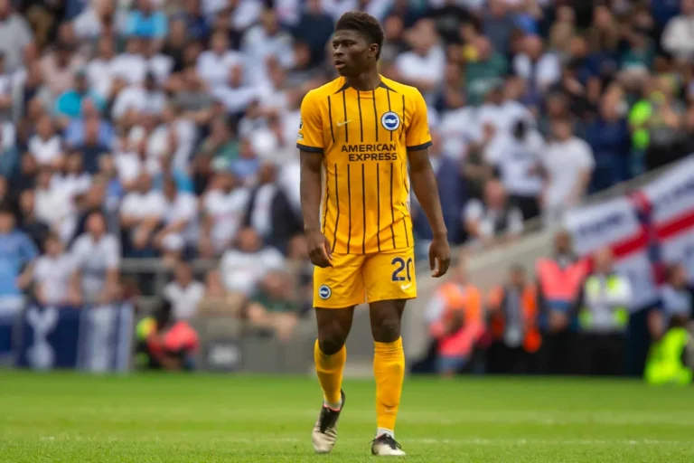 न्यूकैसल यूनाइटेड प्रीमियर लीग के मिडफील्डर को साइन करने की तैयारी में Newcastle United Set to Pursue Premier League Midfielder