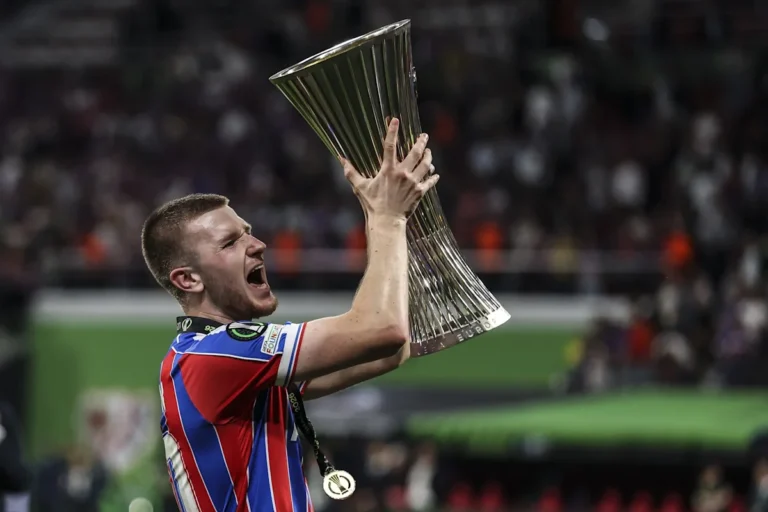 Premier League Club Sets €90m Plus Price for Real Madrid Midfield Target, Report Says