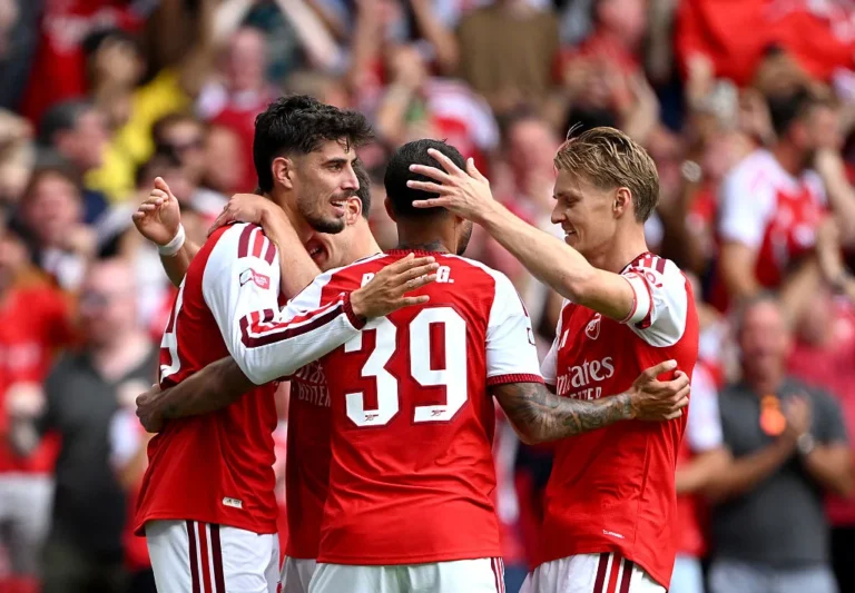 Arsenal Thrashes City to Claim Super Cup Title Arsenal Thrashes City to Claim Super Cup Title