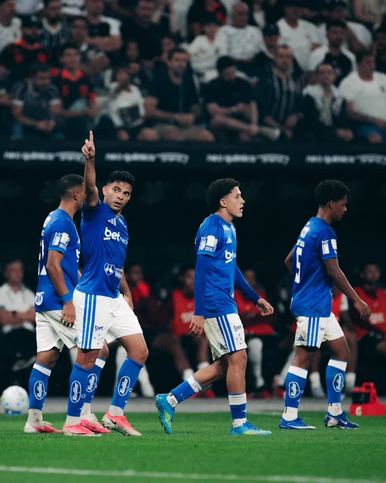 Corinthians Pull Off Stunner, Yet Cruzeiro Secures Major Away Victory Corinthians Pull Off Stunner, Yet Cruzeiro Secures Major Away Victory