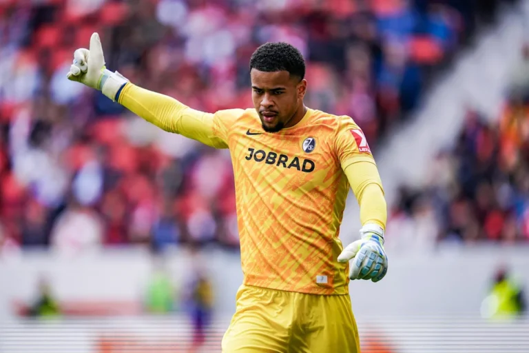 Eintracht Frankfurt Considers Noah Atubolu as New Keeper Following Brentford Setback Eintracht Frankfurt Considers Noah Atubolu as New Keeper Following Brentford Setback