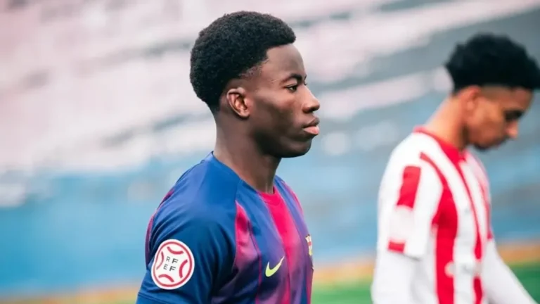 16-Year-Old La Masia Talent Chooses Barcelona Over Top European Clubs