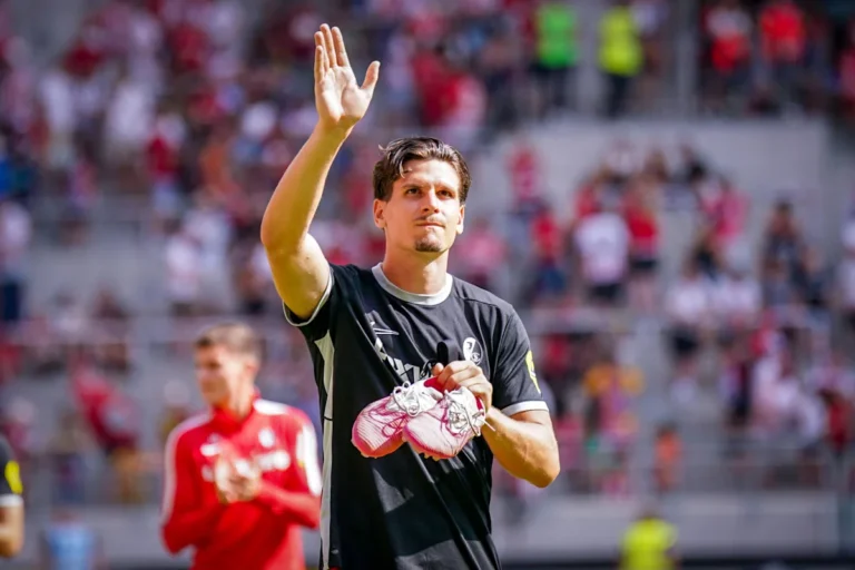 Manchester United Explores Signing Bundesliga Forward Manchester United Explores Signing Bundesliga Forward