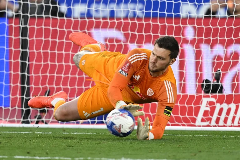 Leeds United Agrees to €15m Deal Following Late Transfer Twist Leeds United Agrees to €15m Deal Following Late Transfer Twist