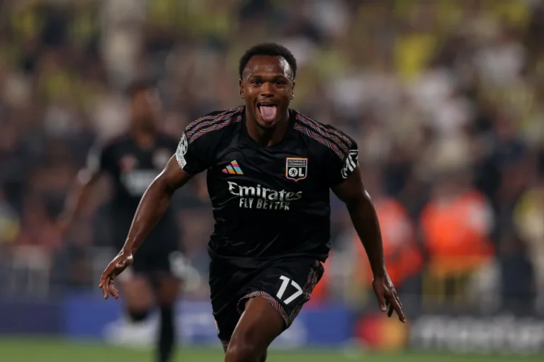 Lyon and Fenerbahce Draw in Champions League Qualifier