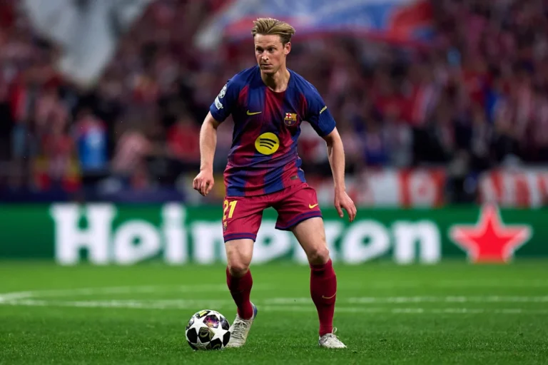 Barcelona Midfielder Optimistic About Recovery Without Surgery, Aiming to Reclaim Spot in Team