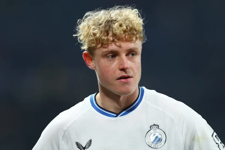 Manchester United Eye Talented Full-Back as Potential Option for Carrick Manchester United Eye Talented Full-Back as Potential Option for Carrick