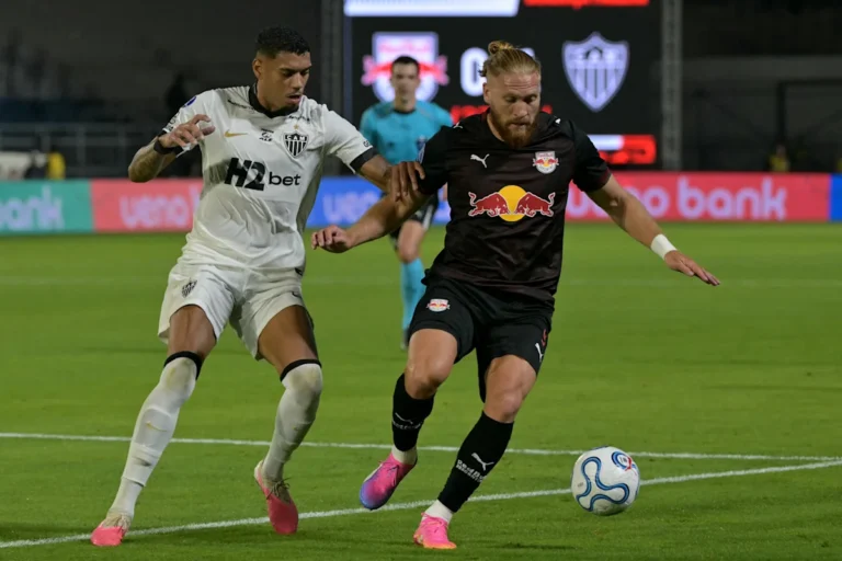 Galo Welcomes Key Players Back and Adds Attacking Twist Against Bragantino; Line-ups Announced Galo Welcomes Key Players Back and Adds Attacking Twist Against Bragantino; Line-ups Announced
