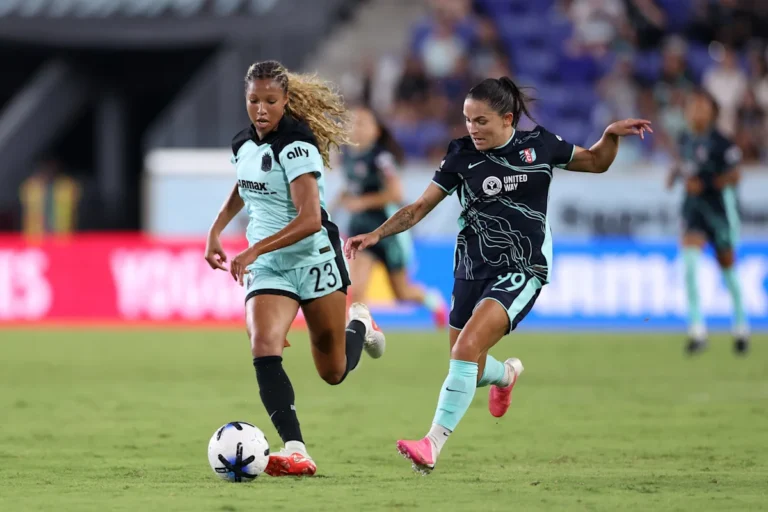 Gotham Expands Lead in NWSL Week 17, Racing Louisville Maintains Strong Form Gotham Expands Lead in NWSL Week 17, Racing Louisville Maintains Strong Form