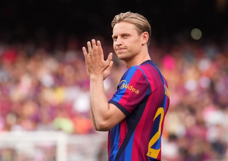 Barcelona midfielder may get late transfer bid as role diminishes; Juventus showing interest