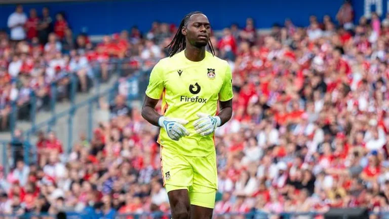 Charlton Signs Wrexham Keeper Okonkwo on Loan