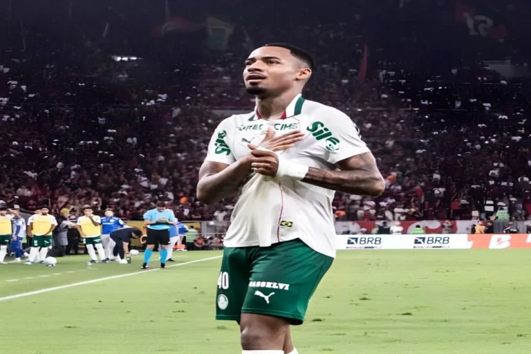 Manchester City Eyes Uncapped Brazilian to Replace Savinho
