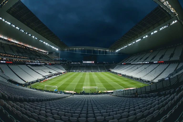 Corinthians Aim for Final Libertadores Quarter-Final Spot