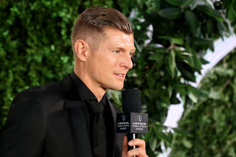Real Madrid Legend Supports PSG Star for Ballon d’Or: ‘Number 1 Without Hesitation’ रियल मैड्रिड के दिग्गज ने एमबाप्पे से आगे PSG स्टार को बताया बैलॉन डी'ओर का हकदार