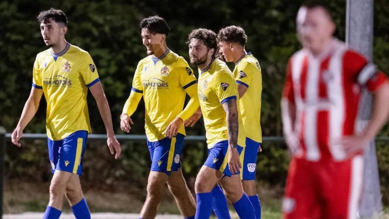 Cymru Premier: Barry Keeps Perfect Start; Llandudno Falls Short