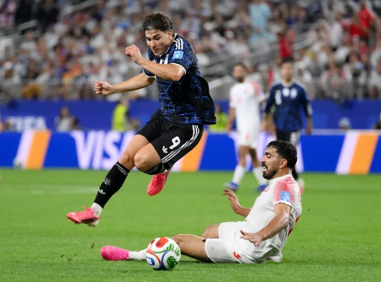Atletico Madrid Faces Pressure as Barcelona Anticipates Julian Alvarez Deal