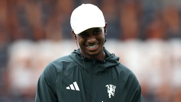 Rashford Benched as Man Utd Faces Promoted Hull in Premier League Opener Rashford Benched as Man Utd Faces Promoted Hull in Premier League Opener