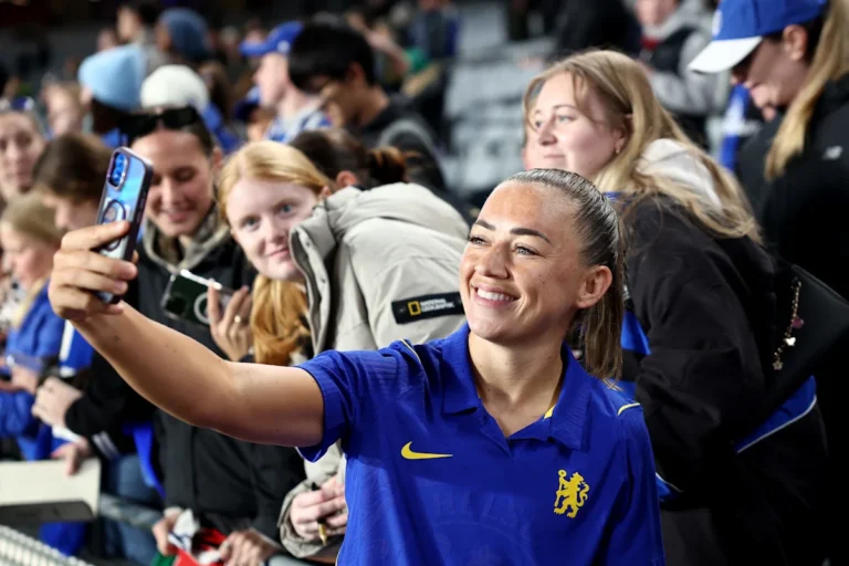 Katie McCabe Embraces New Chapter with Chelsea Following Arsenal Exit Katie McCabe Embraces New Chapter with Chelsea Following Arsenal Exit