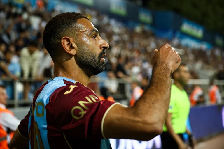 Salah Shines in Dream Home Debut as Fans Cheer in Stadium