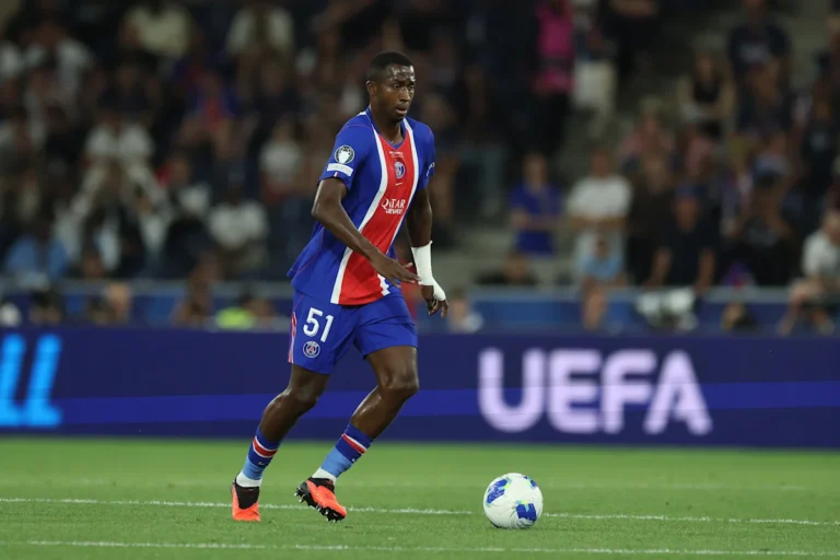 Pacho Makes Incredible Defensive Stop Against Rennes Pacho Makes Incredible Defensive Stop Against Rennes