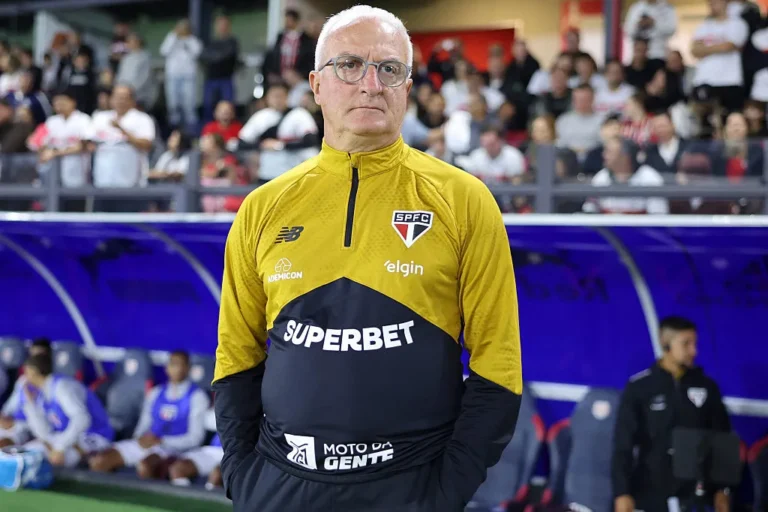 São Paulo Confirms Line-Up for Chapecoense Match in SC São Paulo Confirms Line-Up for Chapecoense Match in SC