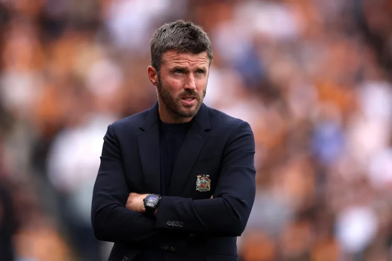 मैनचेस्टर यूनाइटेड की खराब शुरुआत के बाद माइकल कैरिक पर उठे सवाल Michael Carrick's Role in Focus After Manchester United's Poor Premier League Start