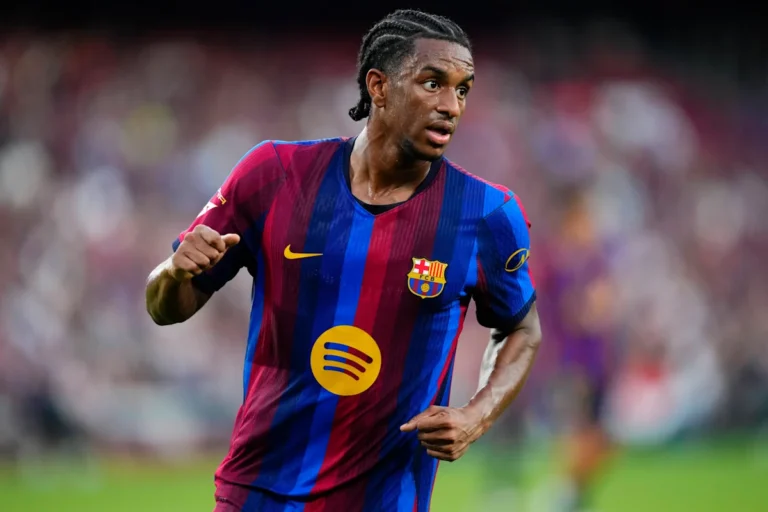 La Liga Defender Set to Join Manchester United
