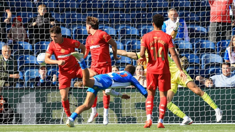 Maddison: ‘Both Goals Were Avoidable’ in Boro Defeat You are a professional Hindi news headline writer. Task: Rewrite or generate a Hindi news headline based on the given content. Requirements: Keep all factual information exactly the same Do not add or remove details Keep it short, clear, and precise Style: Use active voice Write in natural, human-like Hindi Follow standard Hindi newspaper headline style Make it engaging but not sensational Avoid dramatic, emotional, or exaggerated words Avoid overly formal or academic language Ensure smooth grammatical flow SEO: Include the primary keyword naturally in the headline if possible Do not force keywords Output: Return only the headline No explanations or extra text 'Both goals were so avoidable' - Maddison on Boro defeat