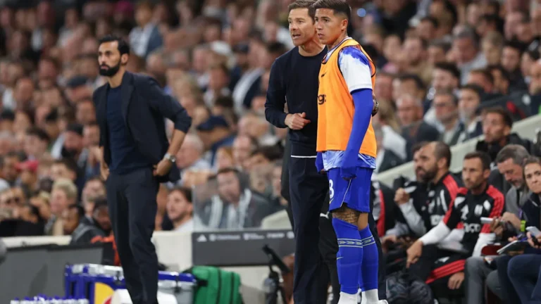 Enzo Fernandez Booed at Fulham: Will Chelsea Sell to Rivals Man City?