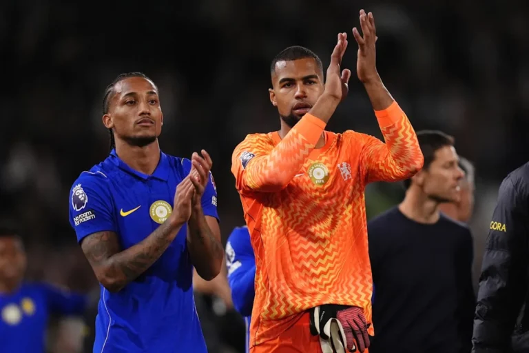 Xabi Alonso Backs Robert Sanchez Amid Chelsea's Warnings Over Goalkeeping Errors