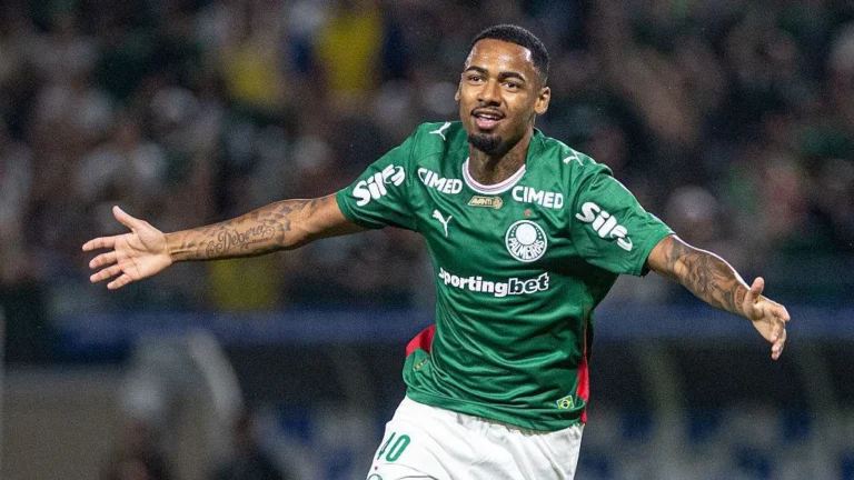 Man City Finalizes Deal for Palmeiras Winger Allan