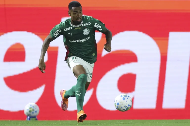 Manchester City to Welcome Winger Committed to Team Success Manchester City to Welcome Winger Committed to Team Success