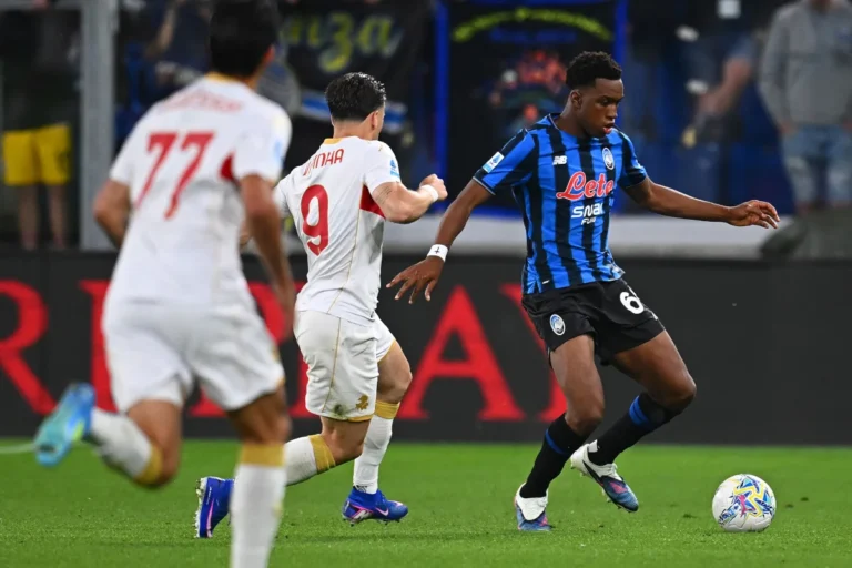 Chelsea Initiates Talks with Atalanta Defender Ahanor