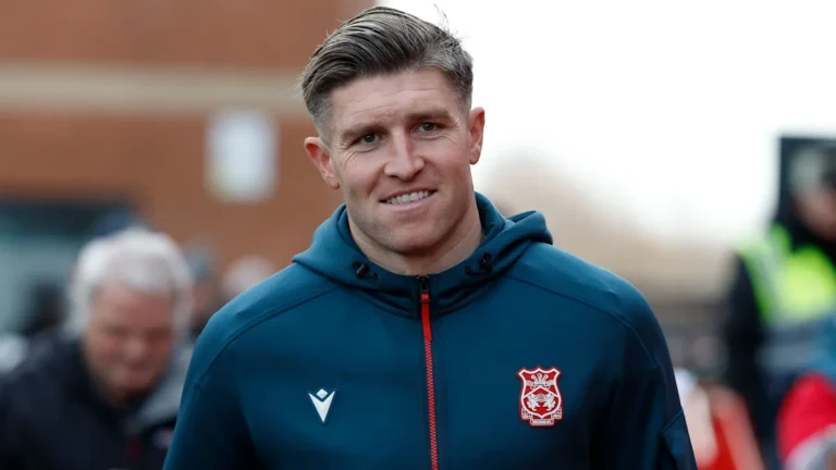 Windass Aims to Spark Wrexham's Season Revival