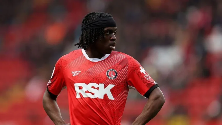 Campbell Signs New Four-Year Contract with Charlton Campbell Signs New Four-Year Contract with Charlton