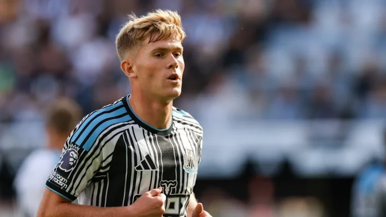 Man Utd Completes Midfield Spending, Now Eyeing Left-Back