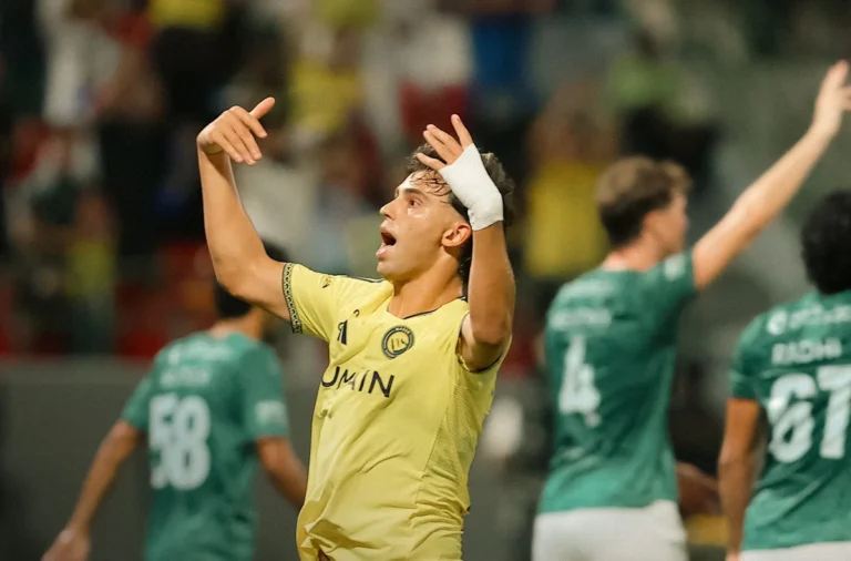 Al-Nassr Comes Back After Brazilian's Bizarre Red Card Incident