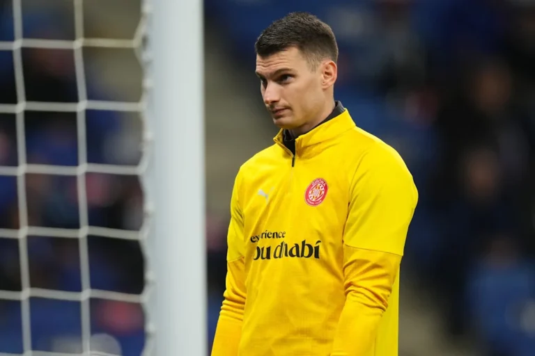 Barcelona Faces Dilemma Over New Goalkeeper Signing After Dinamo Zagreb Alters Loan Terms Barcelona Faces Dilemma Over New Goalkeeper Signing After Dinamo Zagreb Alters Loan Terms