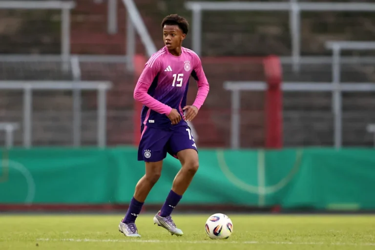 Barcelona in Talks to Sign 16-Year-Old German Defensive Talent Barcelona in Talks to Sign 16-Year-Old German Defensive Talent