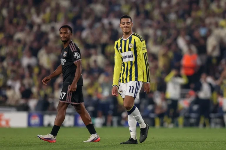 Lyon Falls 1-2 to Fenerbahçe, Exiting Champions League Contention