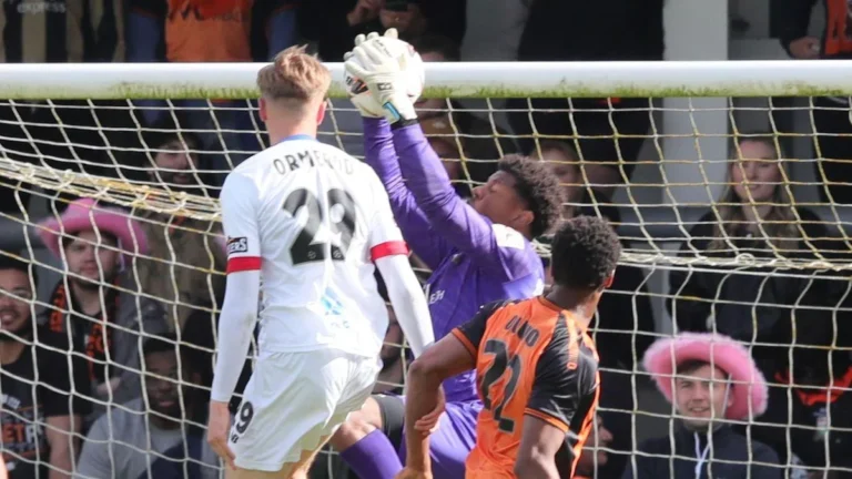 Peterborough Signs Fylde Striker Ormerod Peterborough Signs Fylde Striker Ormerod