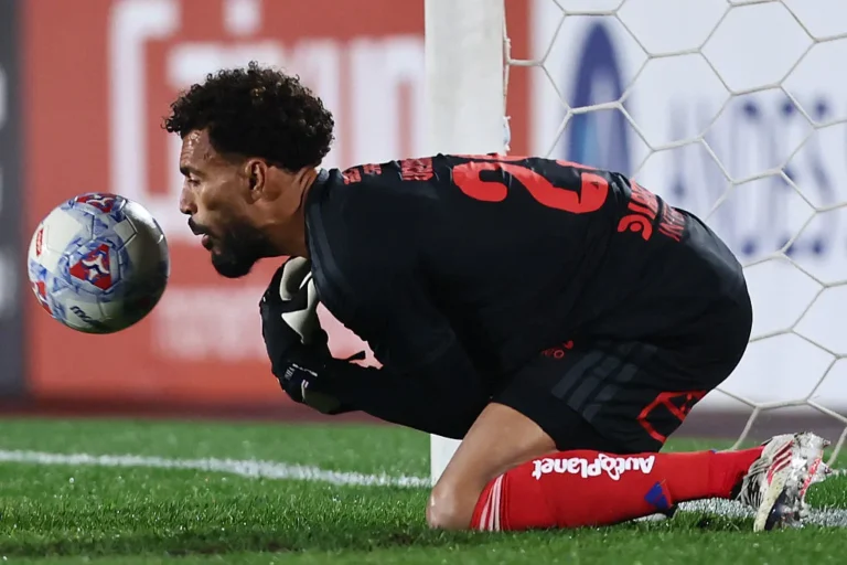 Vozinha’s Mistake Shakes Colo Colo in Debut Vozinha's Mistake Shakes Colo Colo in Debut