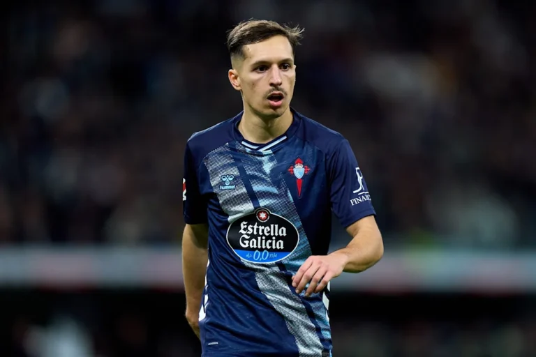 Bayern Munich Loans Bryan Zaragoza to Espanyol Amid Summer Squad Cleanout Bayern Munich Loans Bryan Zaragoza to Espanyol Amid Summer Squad Cleanout