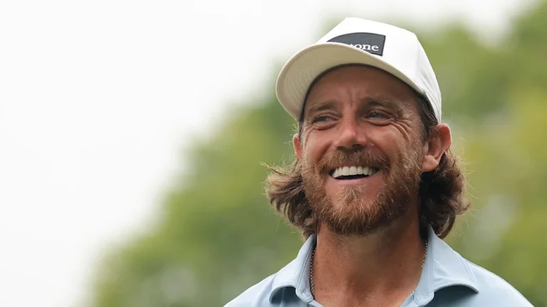 Lee Takes the Lead as Fleetwood Contends in Tour Championship Lee Takes the Lead as Fleetwood Contends in Tour Championship